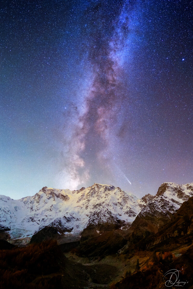 Mont Rose 4000 des Alpes Comète Tsuchinshan-Atlas Astrophotography Nightscape Photographie de paysages nocturnes Aude Nowak Odyssey's Dream Art Décoration Intérieur Montagnes, Alpes Macugnaga