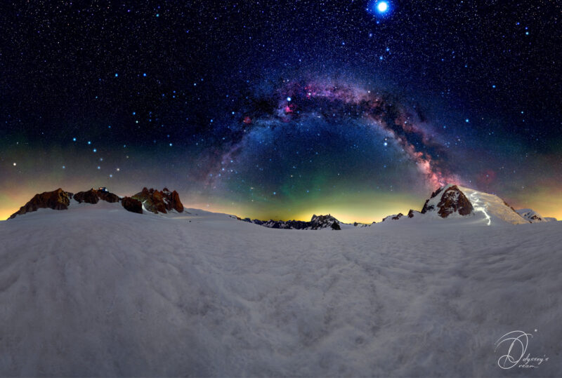Astrophotography Nightscape Aude Nowak Odyssey's Dream Alpes Montagnes Photographie de paysages nocturnes Chamonix Vallée Blanche Mont Blanc sous les étoiles Voie lactée au dessus de la vallée blanche étoile polaire au dessus du refuge des cosmiques grande ourse grandes jorasses rho Ophiuchi