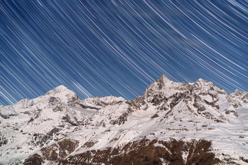 Astrophotography Nightscape Aude Nowak Odyssey's Dream Alpes Montagnes Photographie de paysages nocturnes Couronne impériale Star Trail Dent Blanche et Obergabelhorn